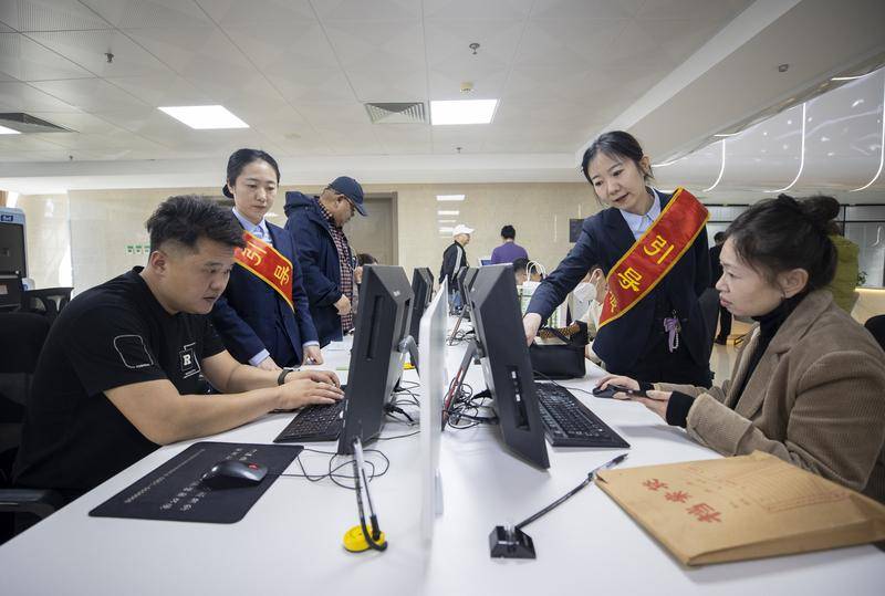 政策协同发力 释放稳市场稳预期强信号